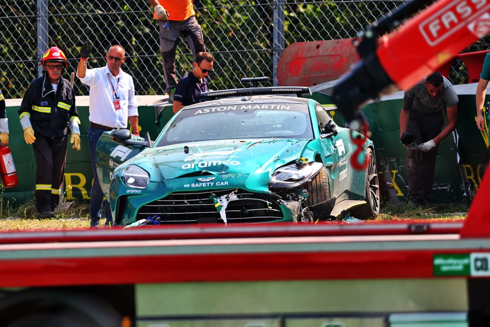 F1 safety car crashes at Italian GP in bizarre